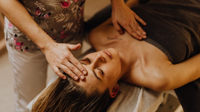 Benefits of Head Massage for Detox and Relaxation world filled