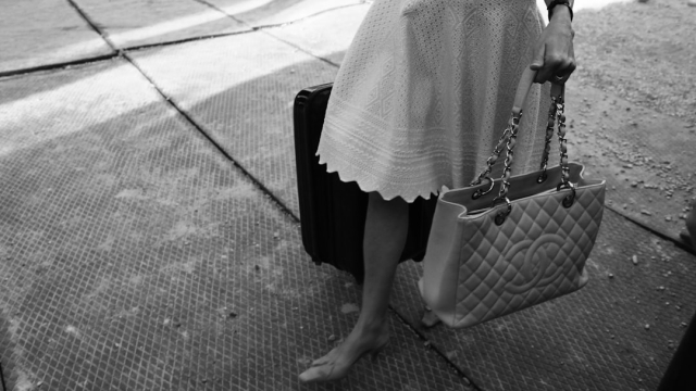 Iconic Fashion Styles for Car Collectors